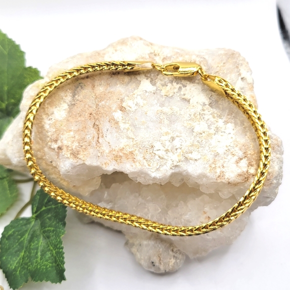 18k GF Bracelet - Picture 2 of 3